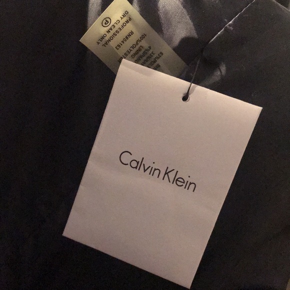 Never worn Calvin Klein size 2 button down dress - Picture 5 of 5